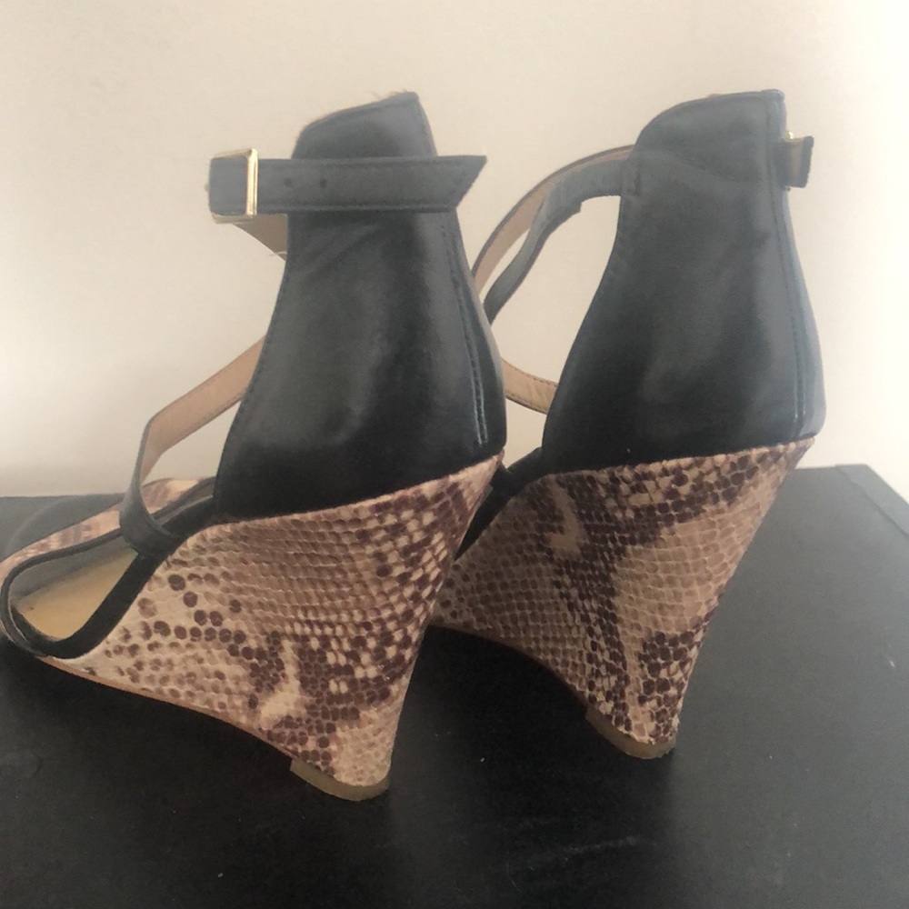 Ann Taylor wedges - Picture 2 of 3